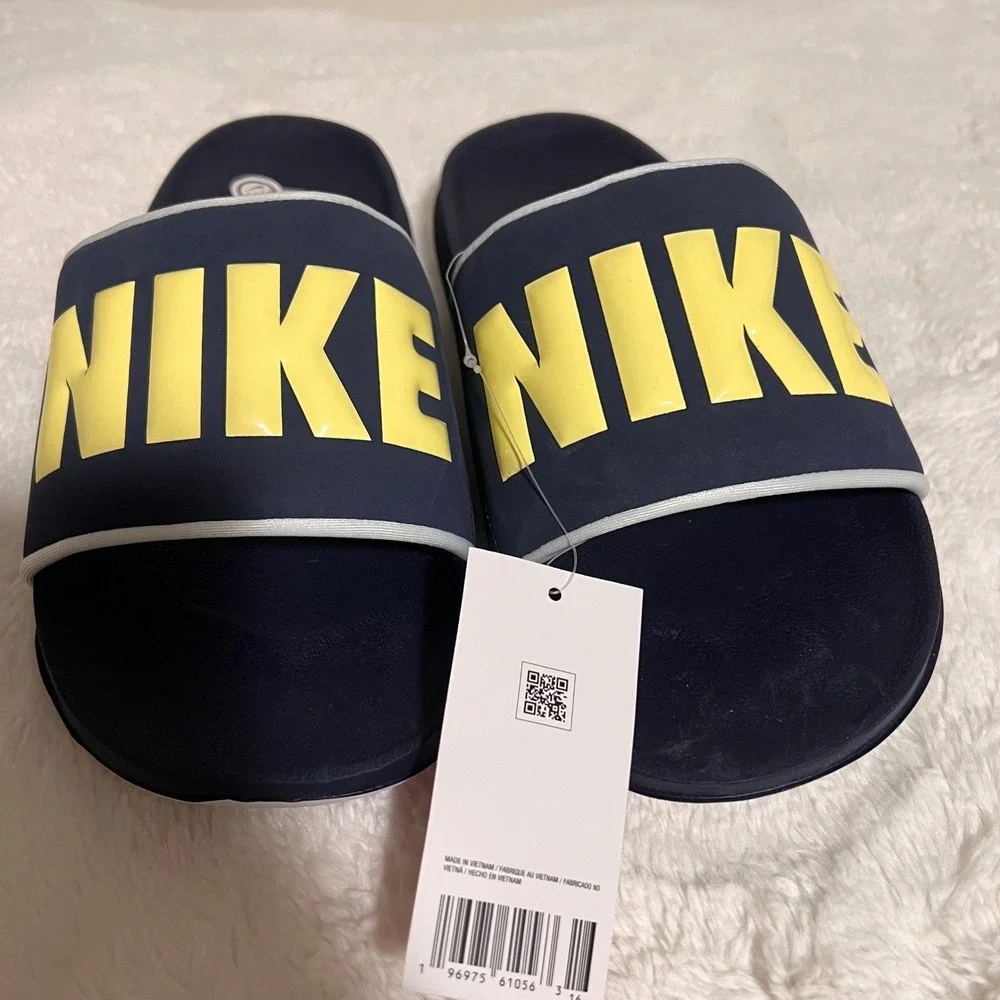 Nike Offcourt Slide Mens Navy Yellow Athletic Pool‎ Beach Sandals Size 8 NWT